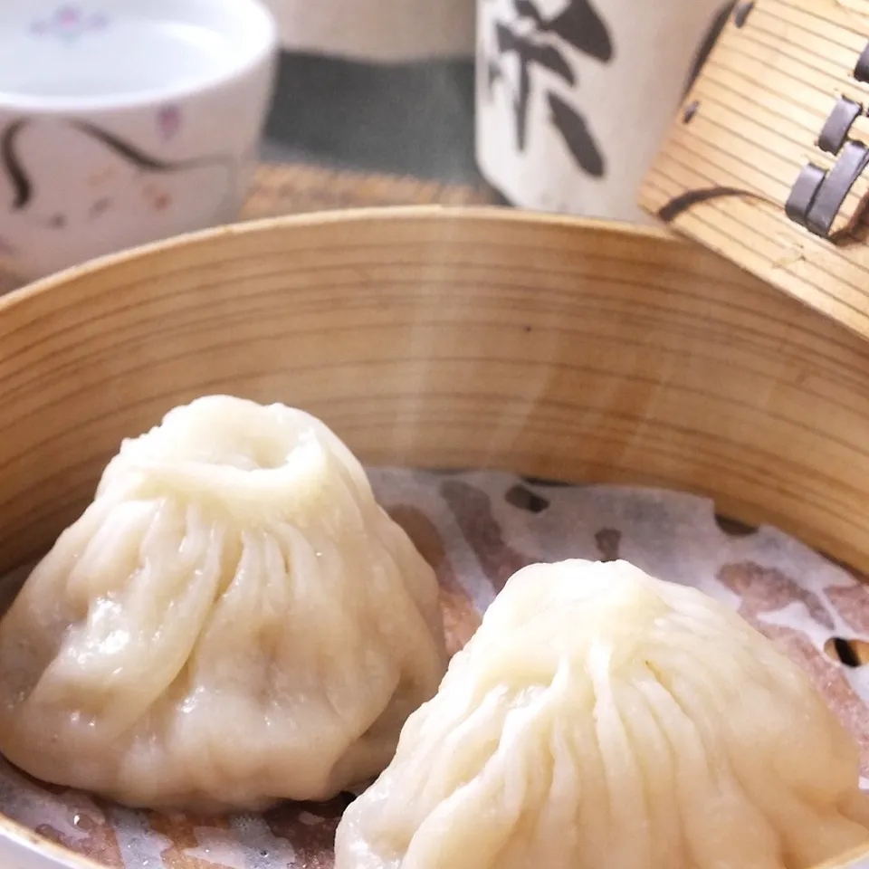 肉汁たっぷりの小籠包が完成いたしました。